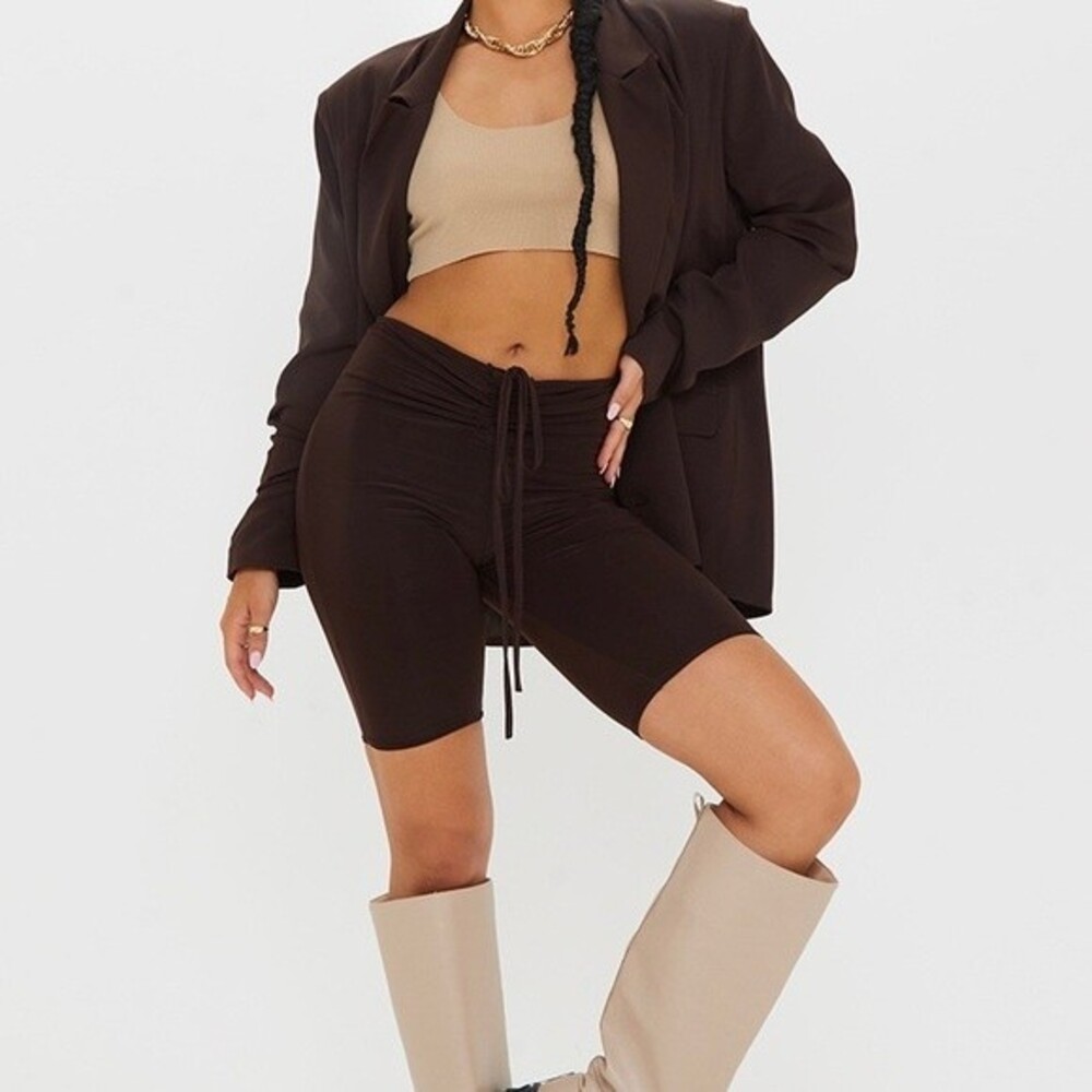 NEW Prettylittlething brown Slinky Ruched Waist biker shorts womens size small 4